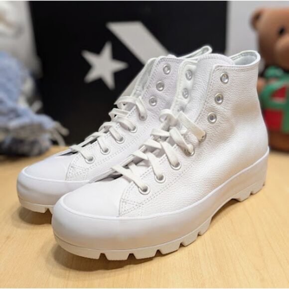 Converse Chuck Taylor All Star Lugged White Leather High Top Shoes Womens 11 NIB - Picture 4 of 15